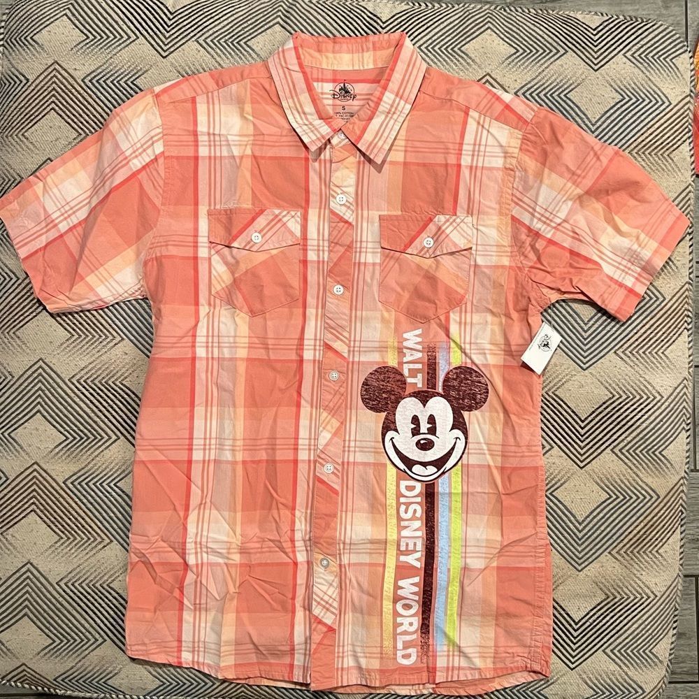 ✨Disney Botton Down T Shirt